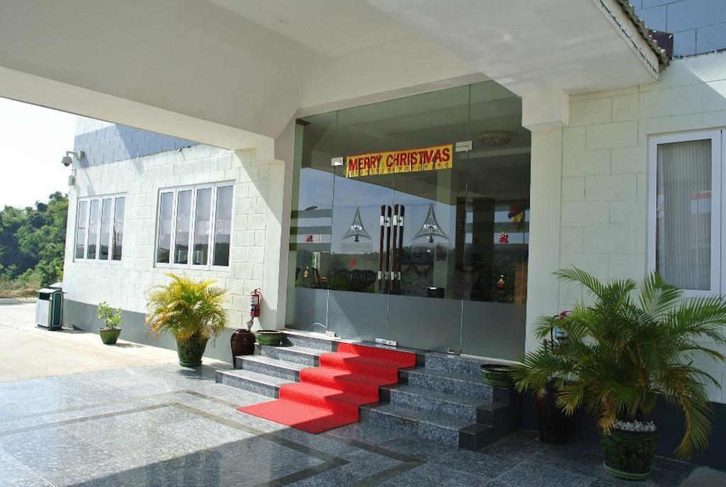Myat Thinzar Hotel Oattara Thiri Exterior foto